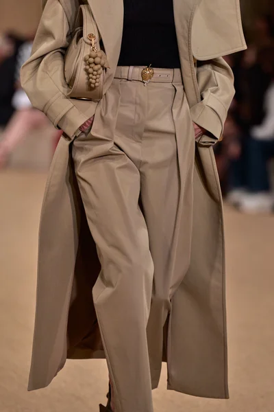 Look 2